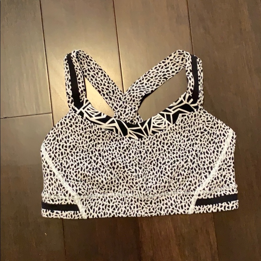 Lululemon Sports bra